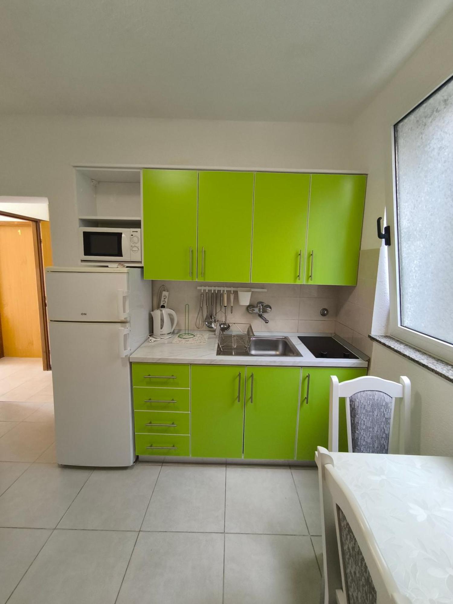 Apartmani Baresic Podgora Kültér fotó